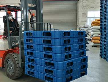 塑料托盤在電動叉車中的應用